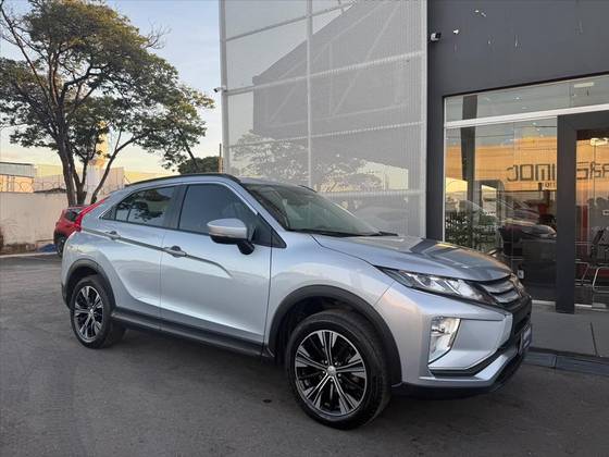 MITSUBISHI ECLIPSE CROSS 1.5 MIVEC TURBO GASOLINA GLS CVT MITSUBISHI ECLIPSE CROSS 1.5 MIVEC TURBO GASOLINA GLS CVT